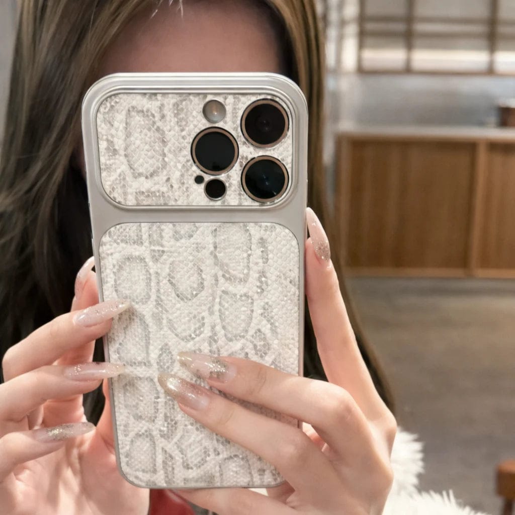 (Buy 1 Get 1) WeaveMag Trio Case Woven Magnetic iPhone Cover